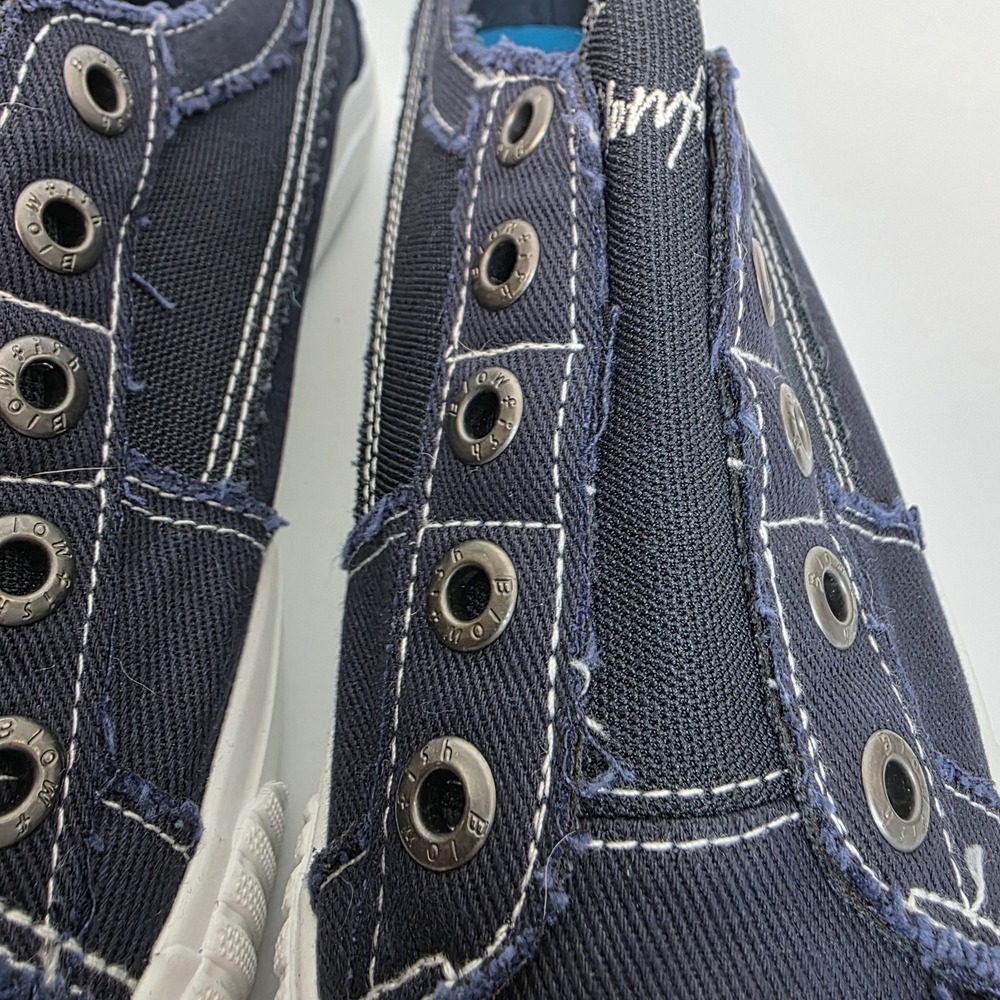 NEW Women's Blowfish Malibu Slip-On sneakers in a dark blue canvas Size 8.5M - Picture 10 of 12